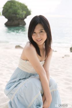 高田里穗